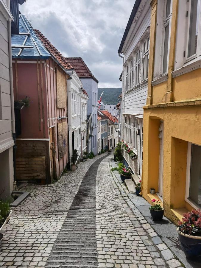 Feels Like Home -Free Parking -Attractive Location Bergen Exterior foto