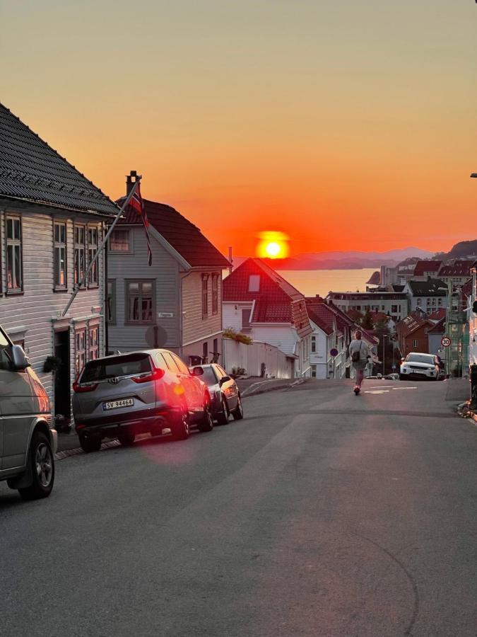 Feels Like Home -Free Parking -Attractive Location Bergen Exterior foto